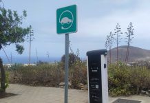 Buenavista del Norte pone en funcionamiento un punto de recarga de vehículos eléctricos en Los Pasitos