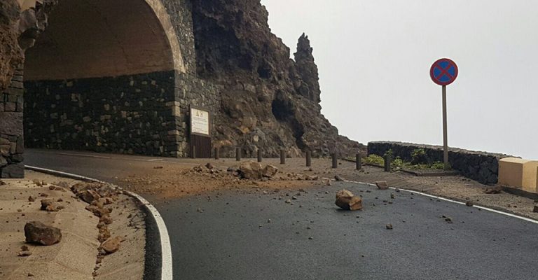 El Cabildo no planteará ninguna medida ante el desprendimiento de ayer en la carretera de Teno