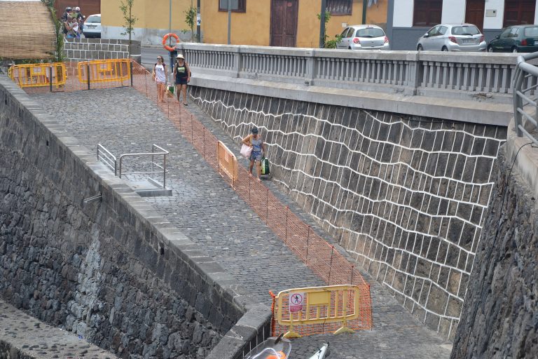 El Ayuntamiento demolerá la rampa de la playa del Muelle