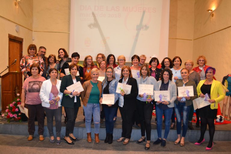 Los Silos reconoce la labor de sus mujeres deportitas