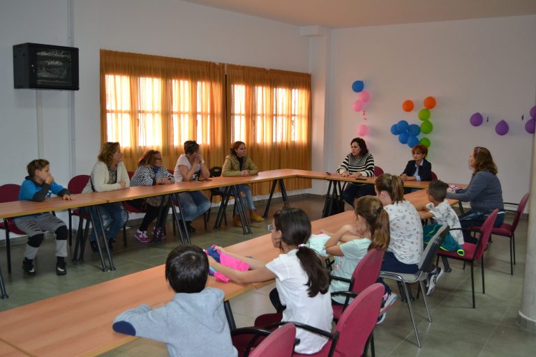 Padres e hijos compartirán experiencias juntos en La Caleta