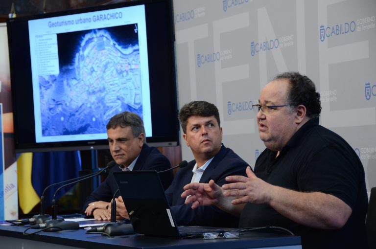 El muelle viejo acoge este viernes ‘La noche europea de los volcanes’
