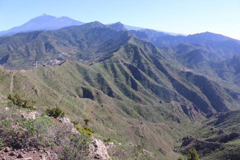 Latitud Tenerife gana el premio al mejor producto de Turismo Activo Aire Libre FITUR 2019