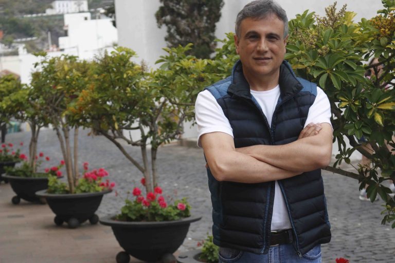 El alcalde de Garachico, Heriberto González, anuncia una posible negociación con el PSOE