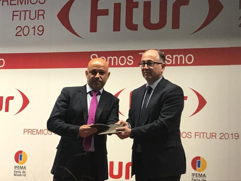 El Cardón recoge el premio al mejor producto de Turismo Activo Aire Libre FITUR 2019