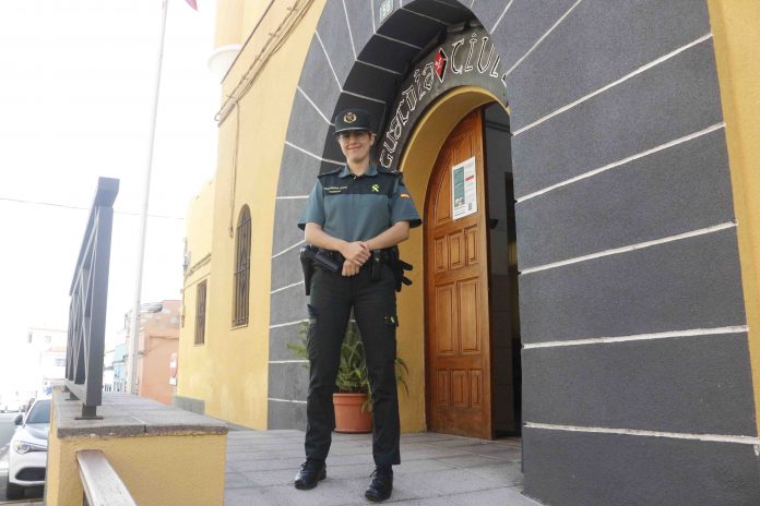evafdezharo2_tenienteguardiacivilicod