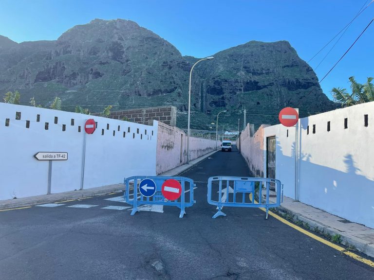 El cruce de la barrera de La Caleta de Interián será solo de entrada de manera provisional